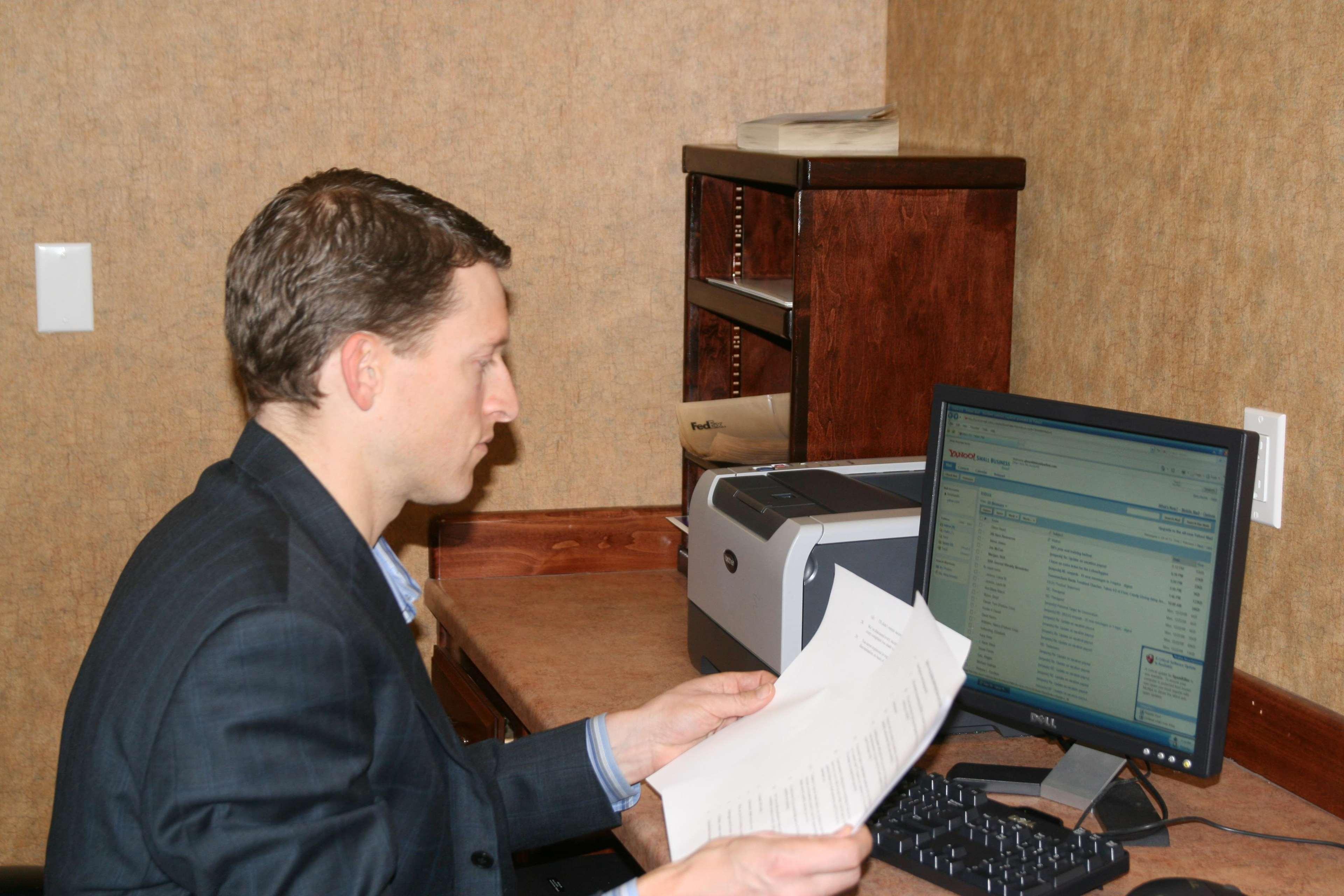 Hampton Inn & Suites Фармингтън Съоръжения снимка