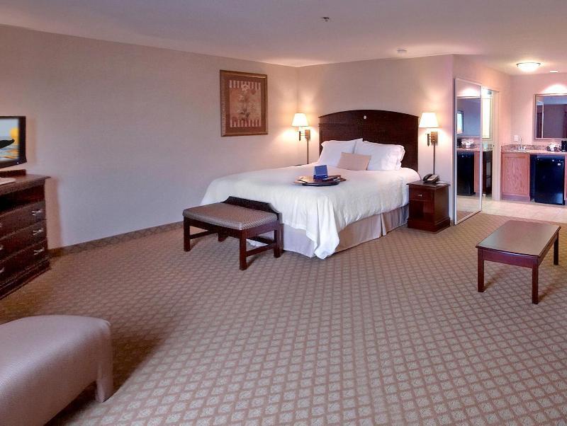Hampton Inn & Suites Фармингтън Екстериор снимка